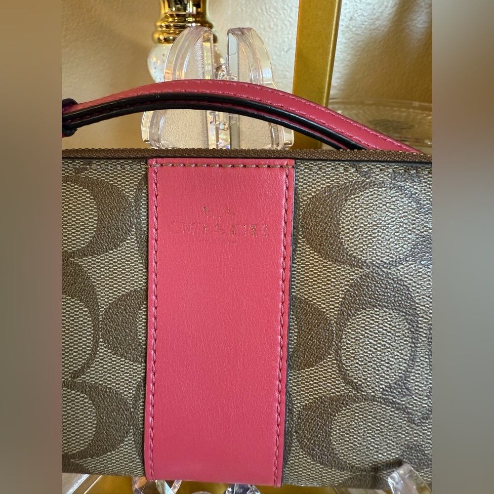 Coach Brown and Rose Color Wristlet EUC - Picture 3 of 7